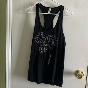 Adorable Monstera print tank!